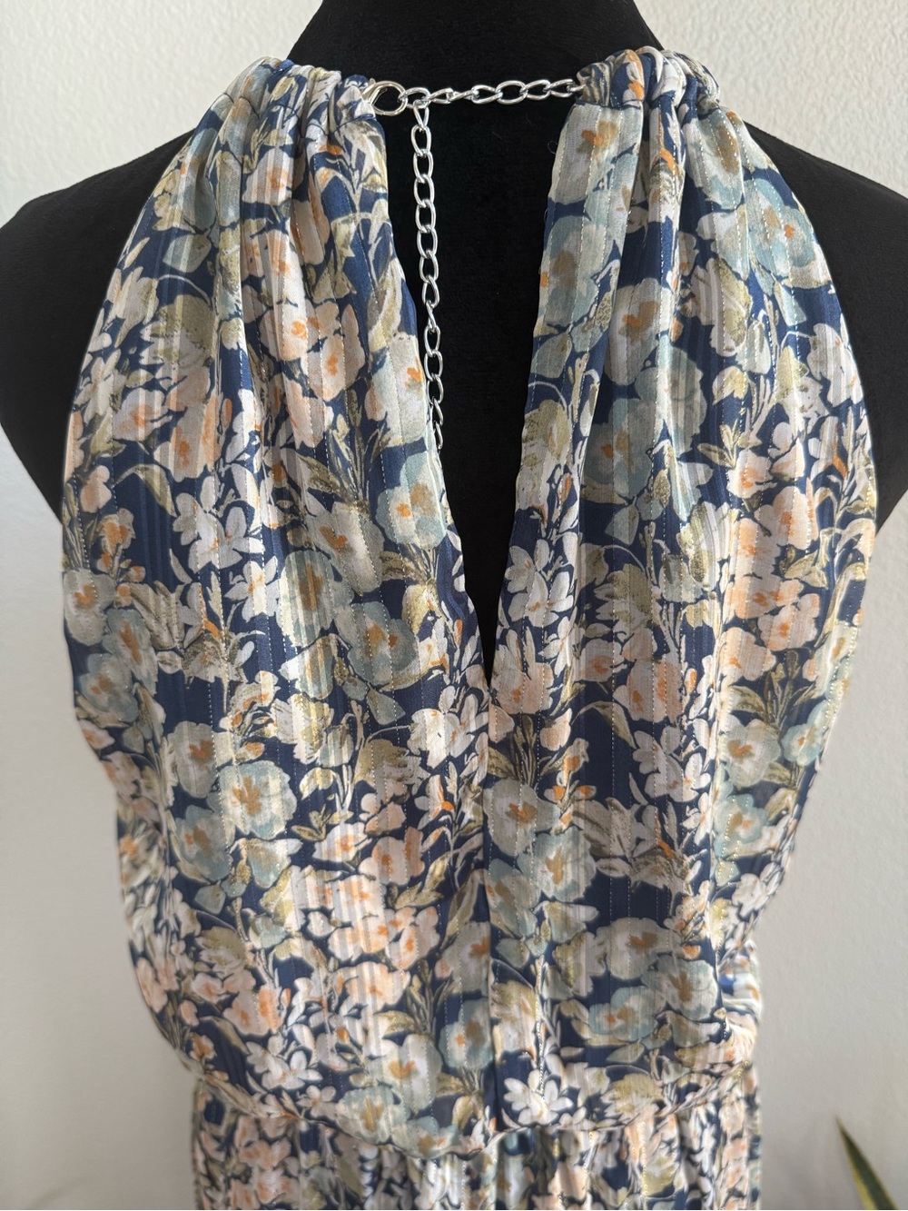 Halogen Curb Chain Detail Metallic Floral Halter Maxi Dress Size Medium NWOT - Picture 8 of 14